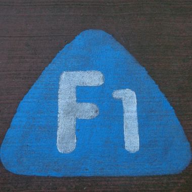 F-Logo op fietsostrade F1 Antwerpen-Mechelen